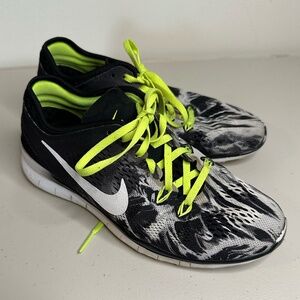 Womens Nike Free 5.0 Running Sneakers Size 6